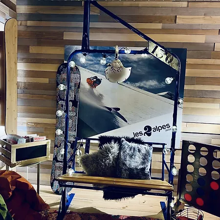 The People - Les 2 Alpes 3*