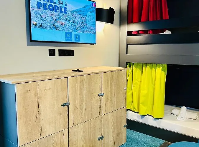 The People - Les 2 Alpes Отель 3*