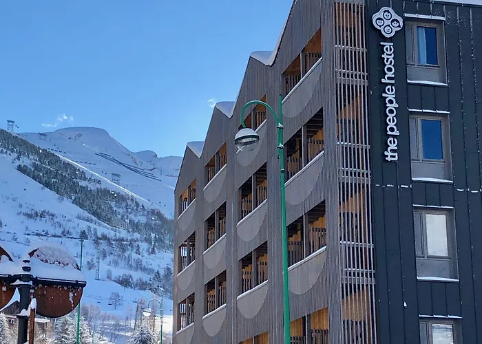 The People - Les 2 Alpes 3*
