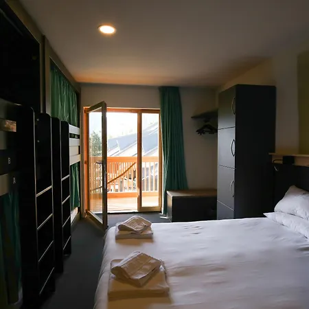 The People - Les 2 Alpes Les Deux Alpes