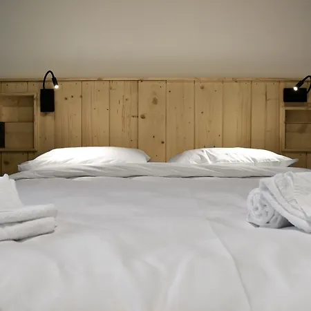 The People - Les 2 Alpes Hotel
