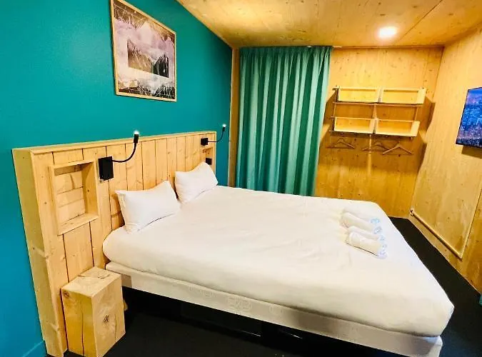 The People - Les 2 Alpes Les Deux Alpes